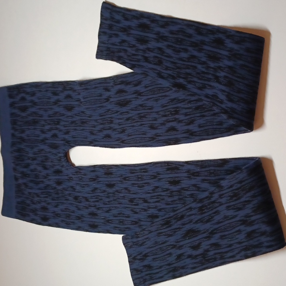 Nikibiki leggings one size blue and black  stretchy thick seamless timber Print